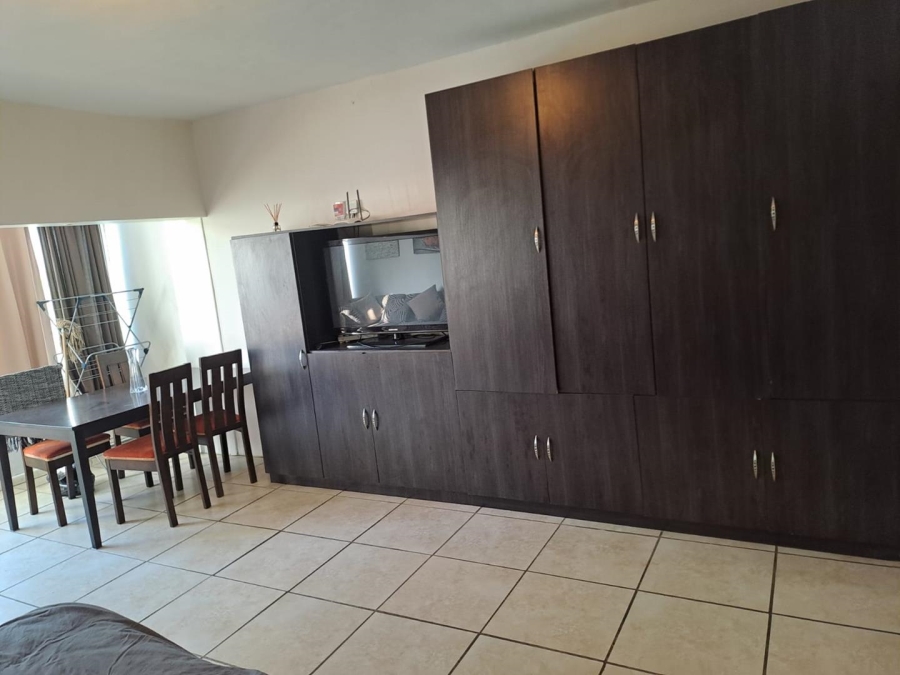 To Let 0 Bedroom Property for Rent in Green Point Western Cape